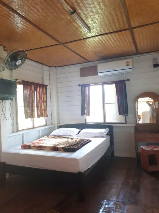 Baan Bar Cafe Hotell Mae Chaem Eksteriør bilde